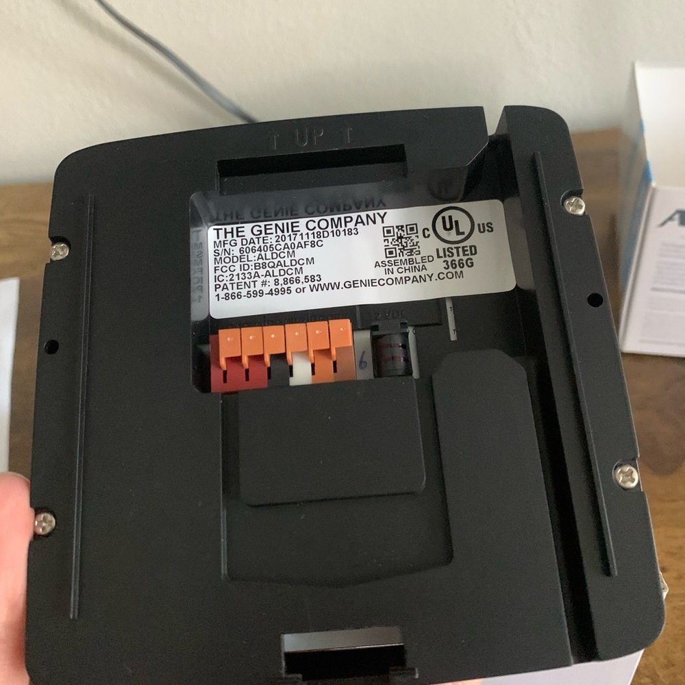 Garage door controller - Picture 4 of 6